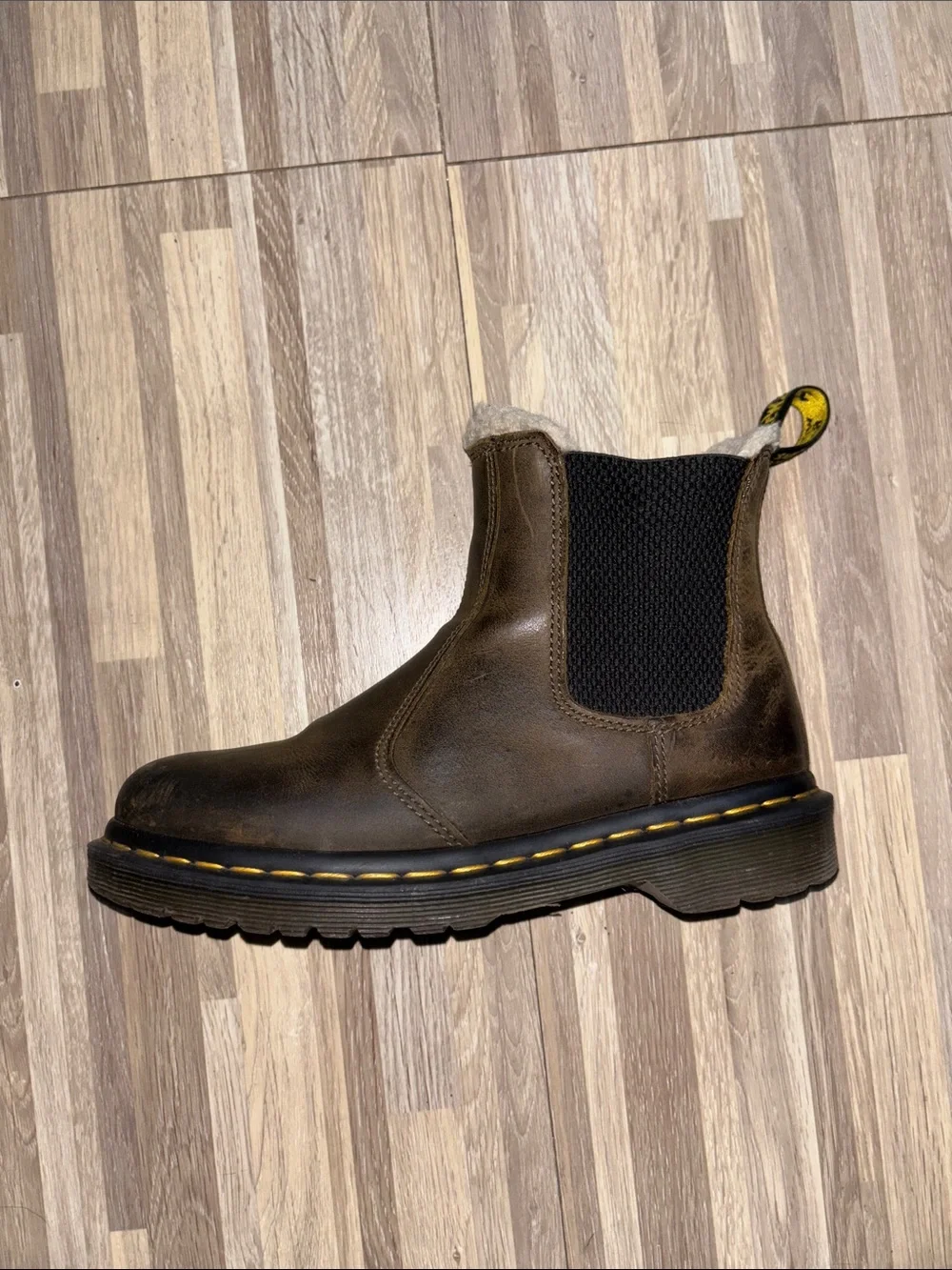 Dr. Martens durable brown